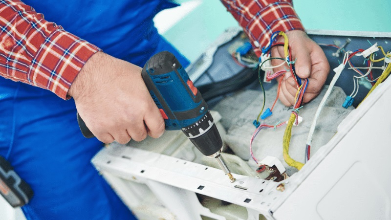 Alaşehir LG LG çamaşır makinesi kart tamiri – Su almama arızası orijinal parça ile giderildi. - Teknik servis örneği